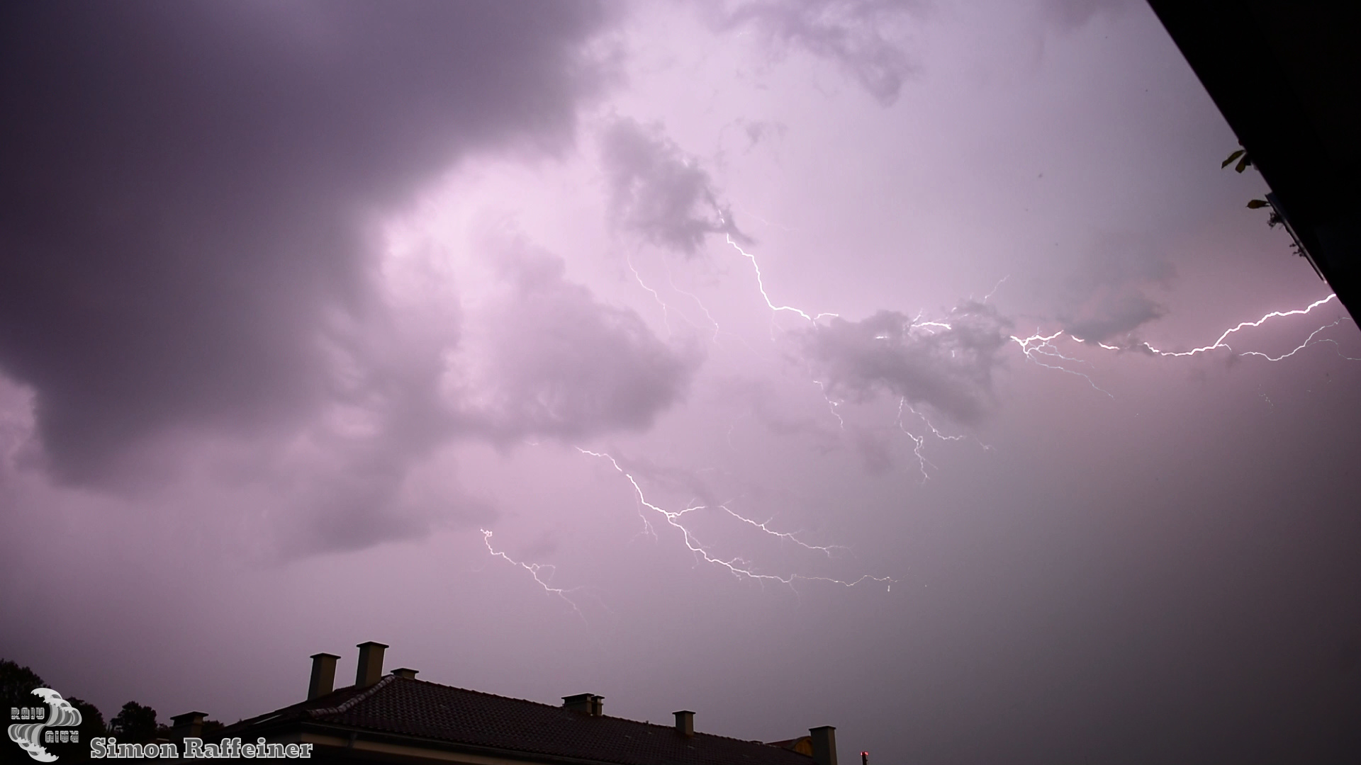 Has a preview image link and yet 404 :/